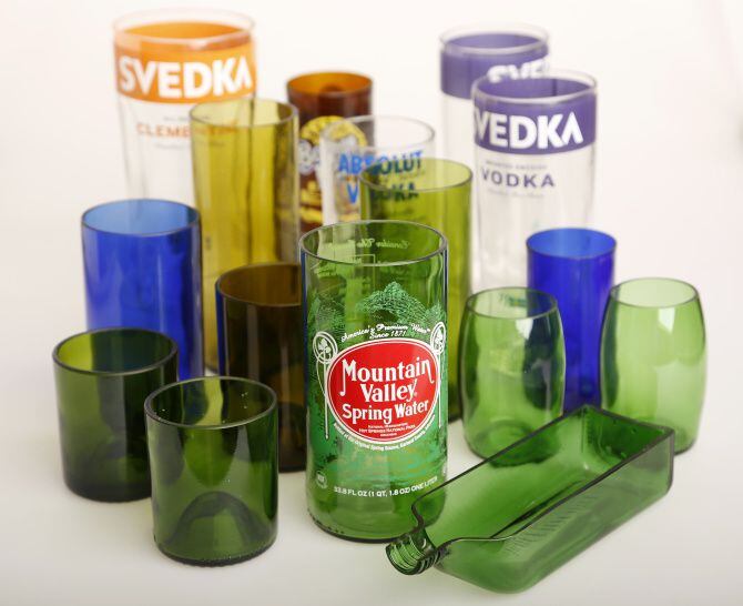 Dallas artist turns old bottles into cool glasses, trays and other
