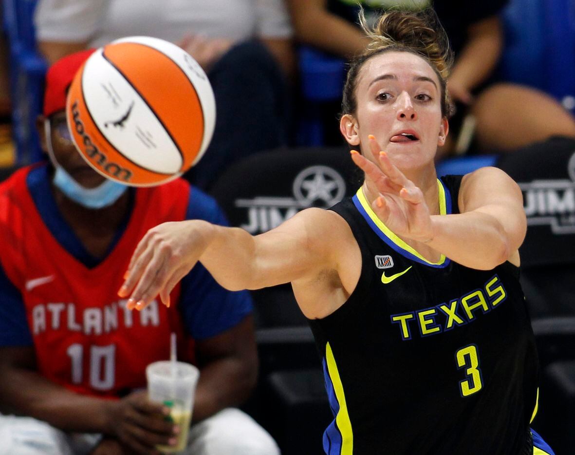 Dallas Wings guard Marina Mabrey (3) passes to a teammate during the second quarter of their game against the Atlanta Dream. The two teams played their WNBA game at College Park Center on the campus of UT-Arlington on September 5, 2021. (Steve Hamm/ Special Contributor)