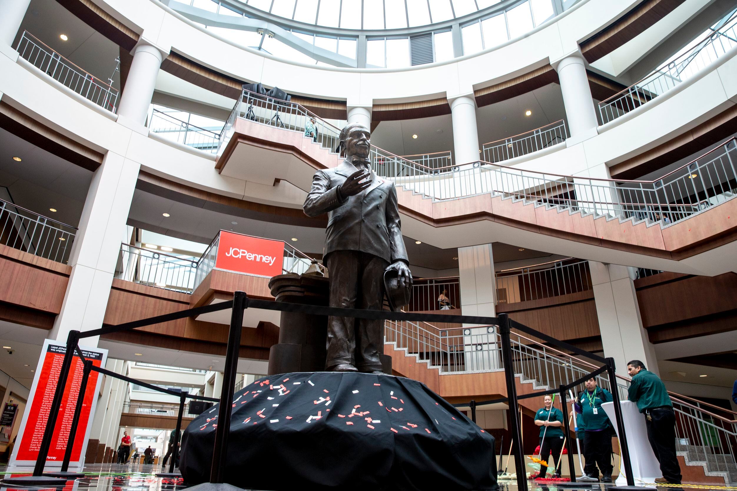 James Cash Penney statue arrived in new Wyoming home after the drive from  Texas