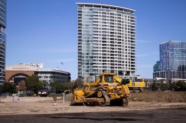 Construction continued on Goldman Sachs’ new Dallas campus along Field Street late last year.