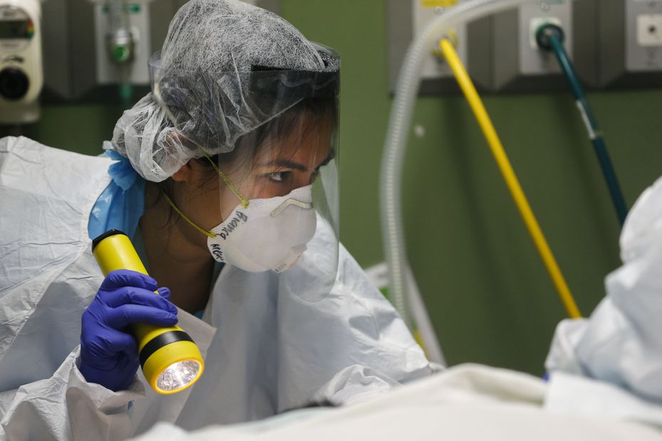Nurse Bianca Castillo investigates a patient’s critically low oxygen level.