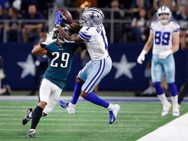 Dallas Cowboys wide receiver Ced Wilson (1) catches a pass over Philadelphia Eagles free...