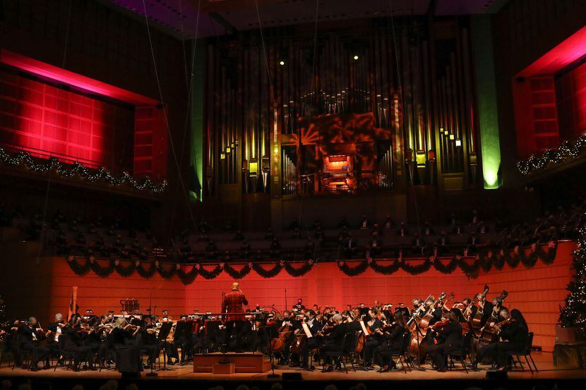 The Dallas Symphony Orchestra performs "March of the Toys" from Babes in Toyland with an...