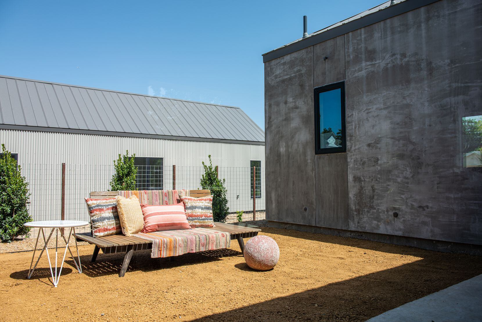 New West Dallas homes bring high design to an urban neighborhood