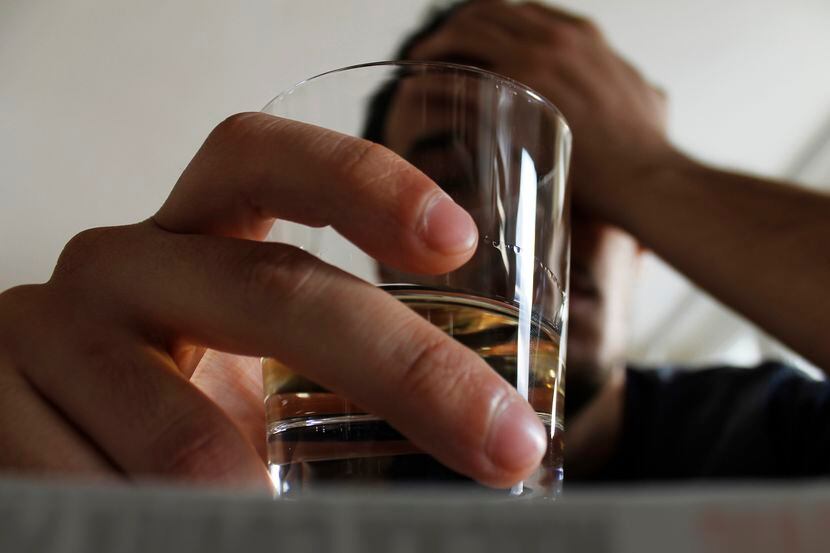 El consumo de alcohol se ha disparado desde que comenzaron las cuarentenas en Estados Unidos.