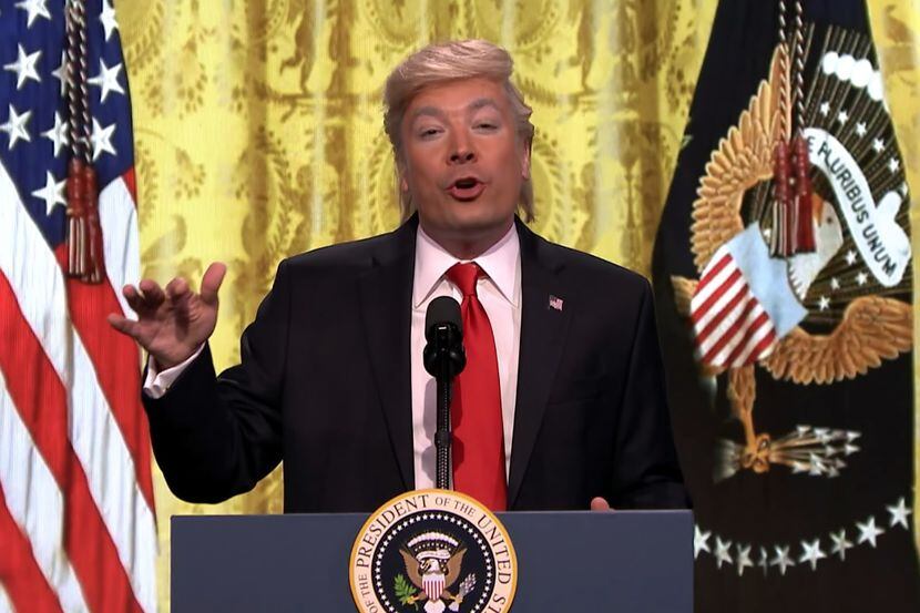 El presentador Jimmy Fallon (foto) hizo una parodia de la conferencia de prensa que brindó...