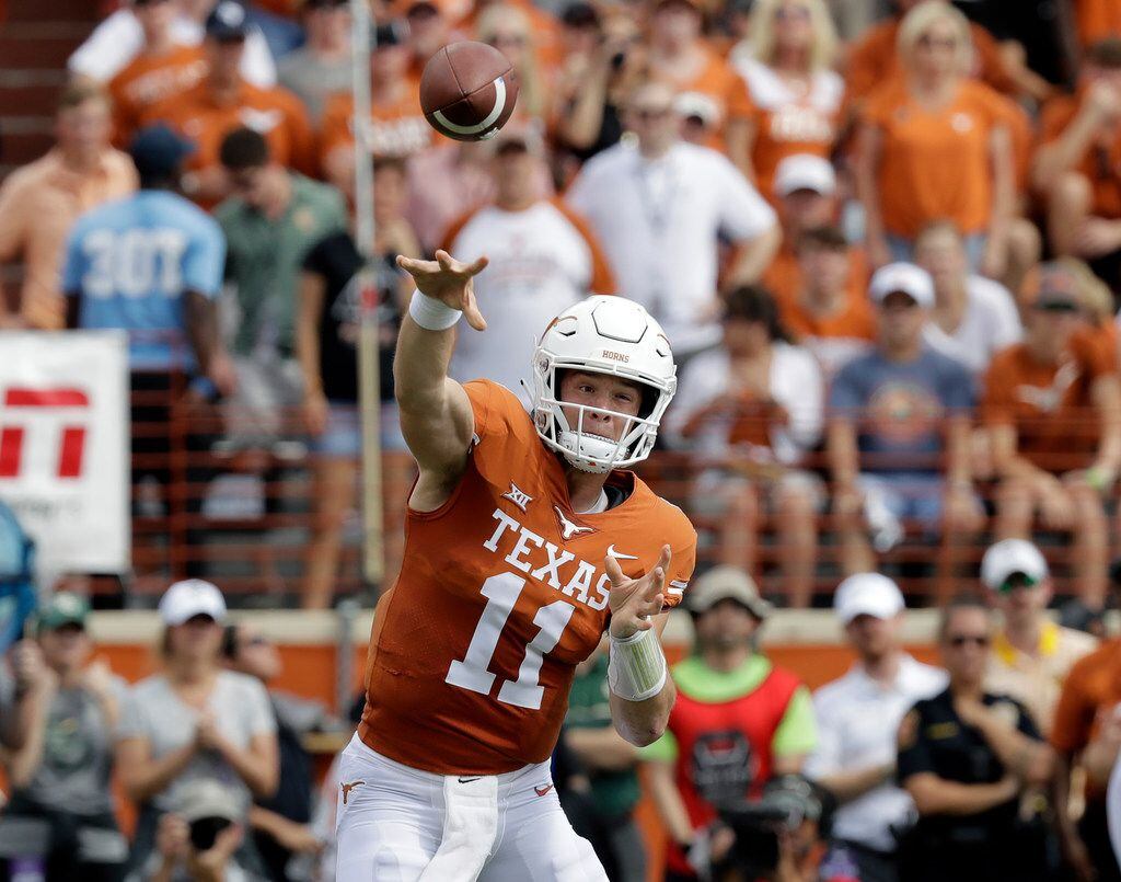 Texas injury update: QB Sam Ehlinger 'doing well' in practice; LB ...