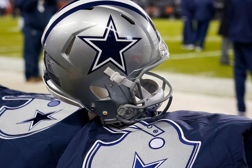 Los Cowboys de Dallas se preparan para elegir sus refuerzos colegiales en el draft de la NFL...