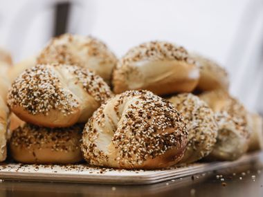 Sclafani’s New York Bagels and Sandwiches opens in Dallas, at a time when Dallasites seem to be begging for more bagels.