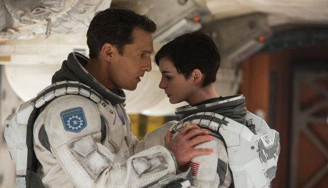 Matthew McConaughey y Anne Hathaway protagonizan la saga futurista “Interstellar”, dirigida...