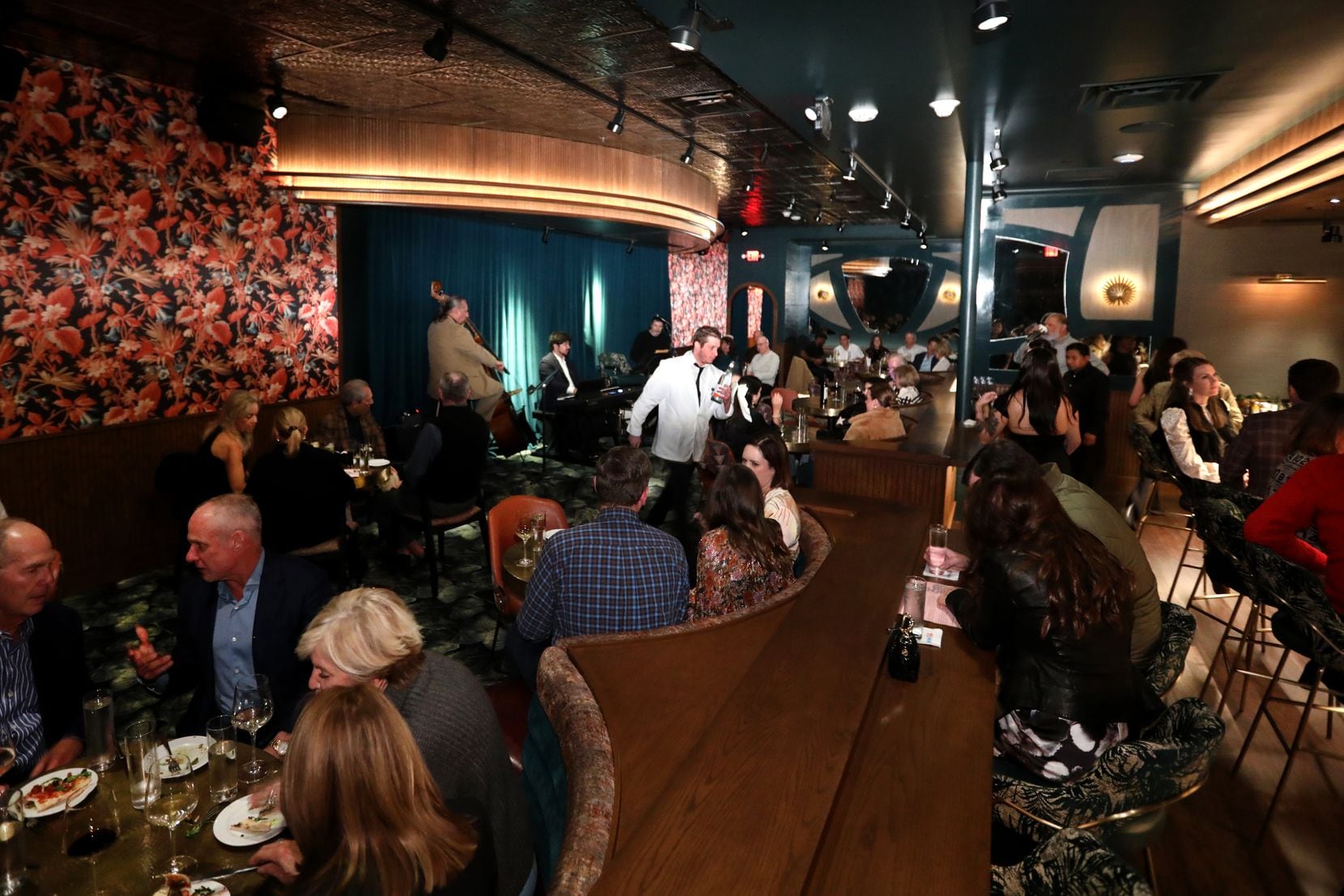 Inside Bacari Tabu, a new — but familiar — Dallas bar and Italian