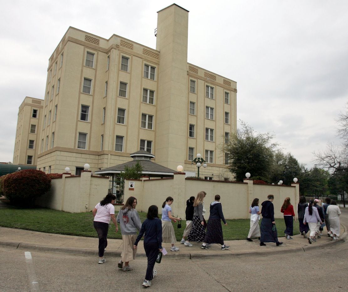 March 22, 2006: Students return to the old Ambassador Hotel for study hall time Wednesday in...