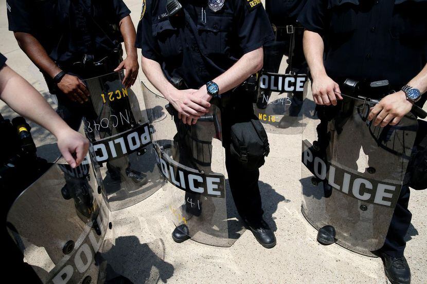 La Policía de Dallas no logra reclutar suficientes agentes para compensar renuncias y...