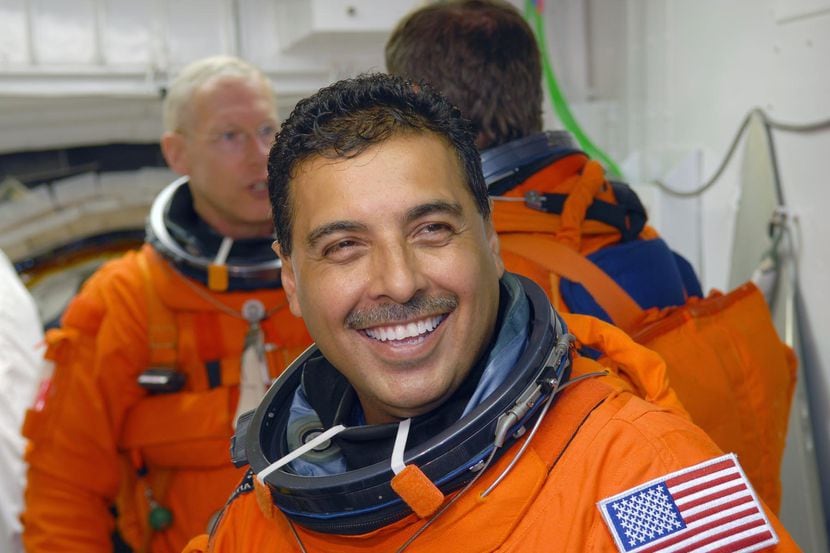 El exastronauta de la NASA José Hernández, quien estará en Dallas para el eclipse total de sol.