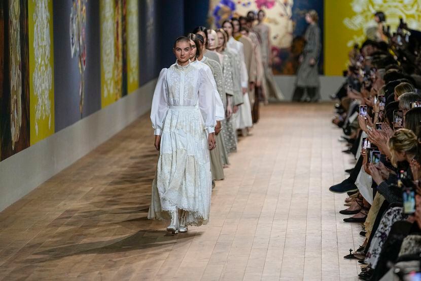 Desfile de moda de la Casa Dior para la colección Otoño/Invierno 2022-2023 el 4 de julio de...