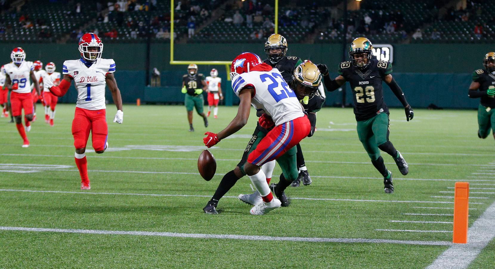 Duncanville sophomore wide receiver Lontrell Turner (22) fumbles the ball short of the end zone during the first half of a Class 6A Division I Region II final high school football game against DeSoto, Saturday, January 2, 2021. Duncanville junior running back Chris Hicks (1) would recover the ball in the end zone for the touchdown. Duncanville won 56-28. (Brandon Wade/Special Contributor)