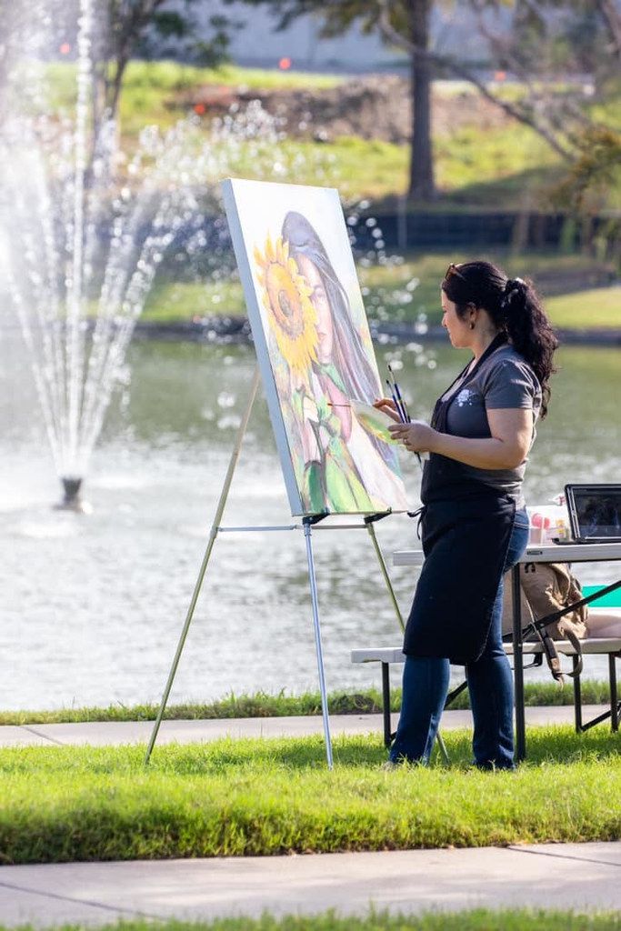 This artist was one of many along the route at the Frisco Arts Walk & Run 2018.