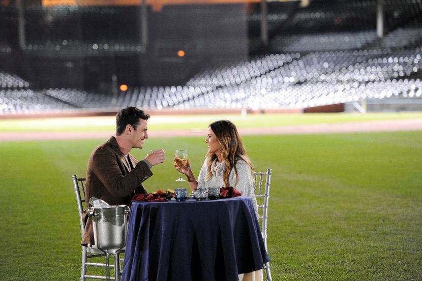 Ben Higgins and Dallas' JoJo Fletcher spent a romantic date at Wrigley Field in Chicago. Can...