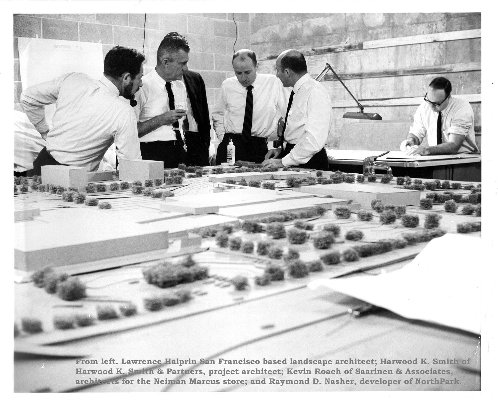 Lawrence Halprin, Harwood K. Smith, Kevin Roche and Raymond Nasher discuss the planning of...