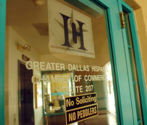 La cámara de comercio hispana de Dallas anunció a los nuevos miembros de su mesa directiva,...
