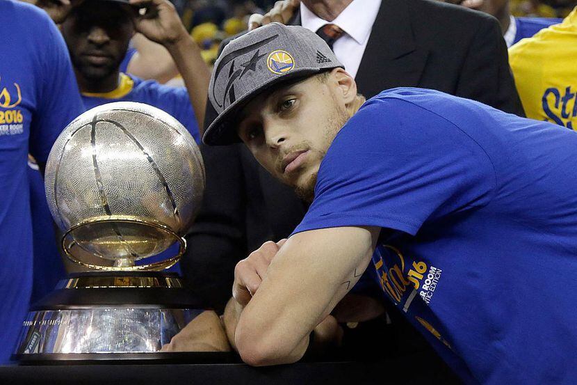 Stephen Curry y Golden State son los campeones de la Conferencia del Oeste de la NBA.(GETTY...