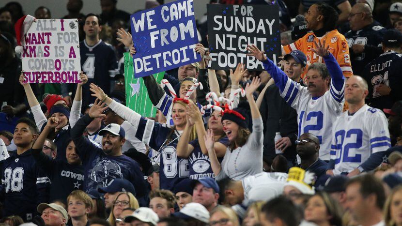 They showed up': Dallas Cowboys faithful fill Ford Field, wipe out  home-field advantage