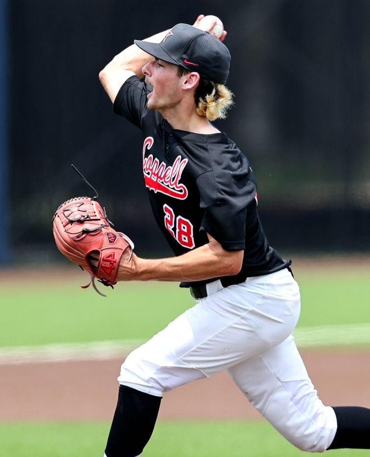Coppell relieve pitcher Will Boylan delivers a pitch to Prosper during game 3 of the 6A...