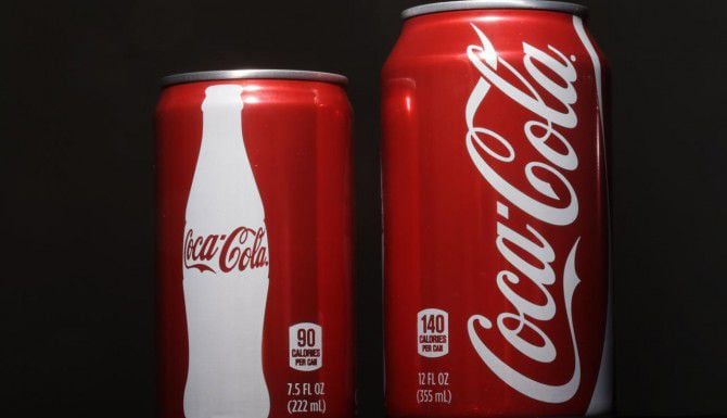 Las nuevas latas de Coca-Cola son de 7.5 onzas, en comparación con las 12 tradicionales....