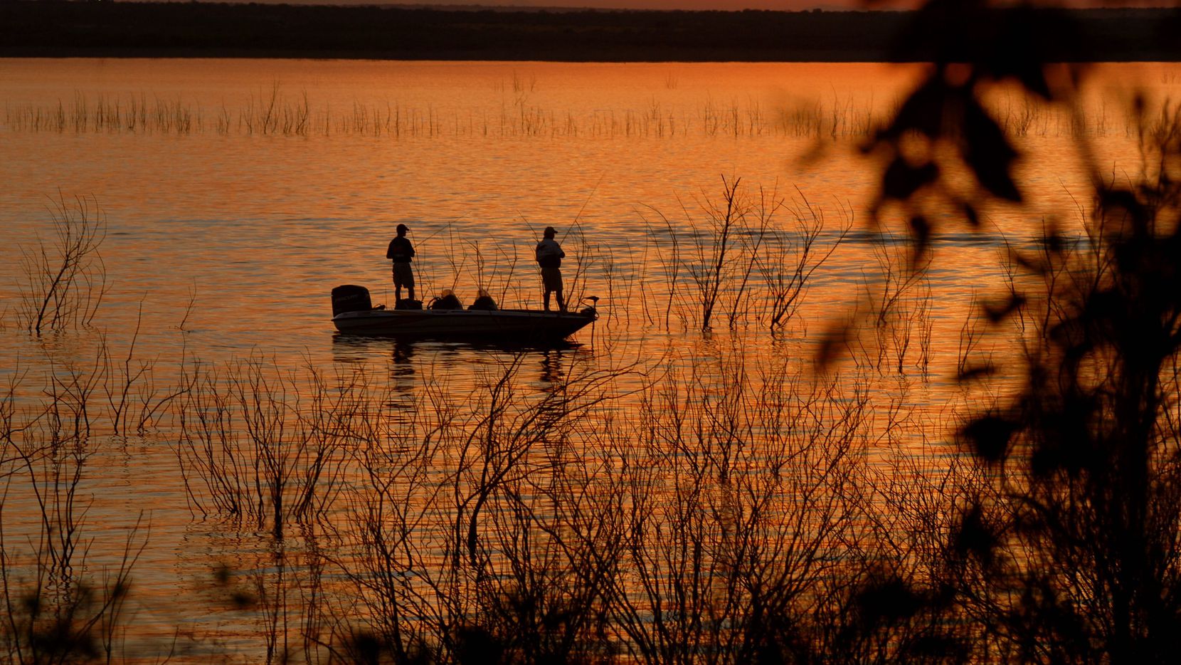 New hunting/fishing licenses valid for fiscal year 2021-22 go on sale on Aug. 15 through nearly 2,000 vendors around the state. Most current licenses will expire at midnight Aug. 31. Licenses are available to suit just about every need. The best deal going for all-around sportsmen is the $68 Super Combo.