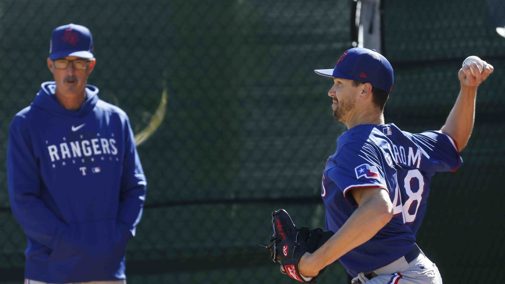 Rangers pitching coach Mike Maddux on baseball's new rules, possibility of  6-man rotation