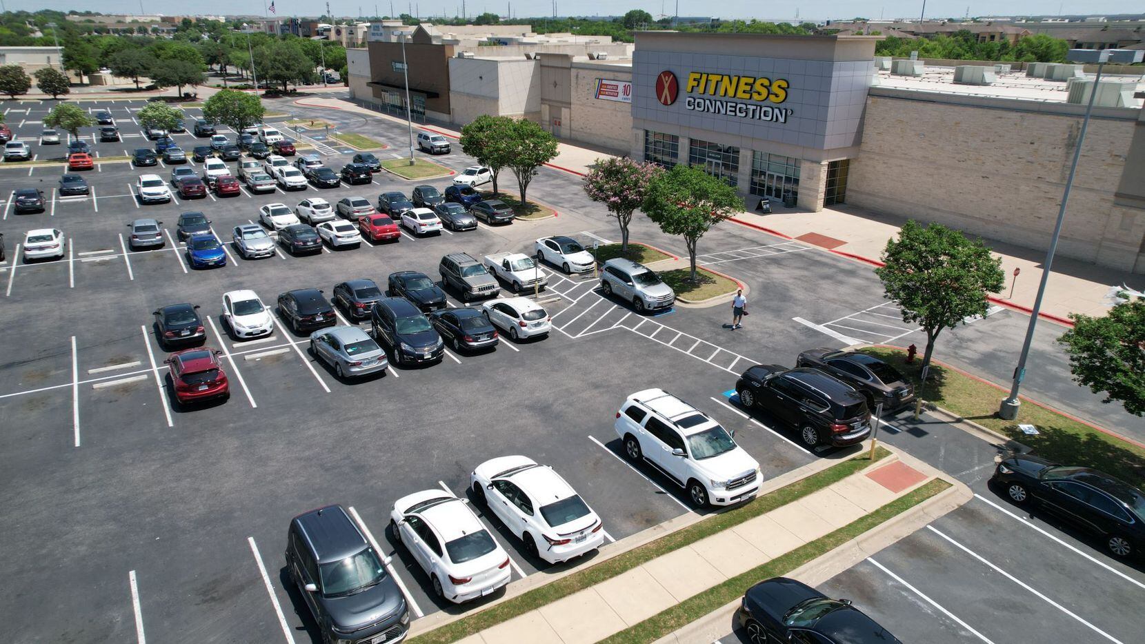 RD Management and JMF Properties own the Shops at Tech Ridge shopping center in Austin.