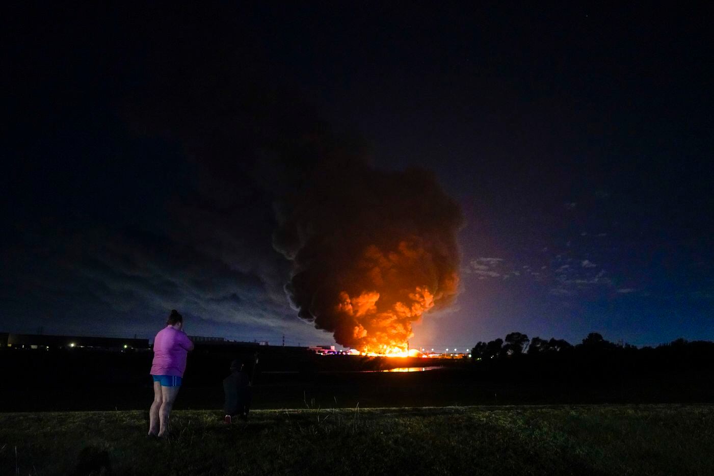 Massive fire at  Poly-America on Wednesday, Aug. 19, 2020, in Grand Prairie, Texas. (Smiley N. Pool/The Dallas Morning News)