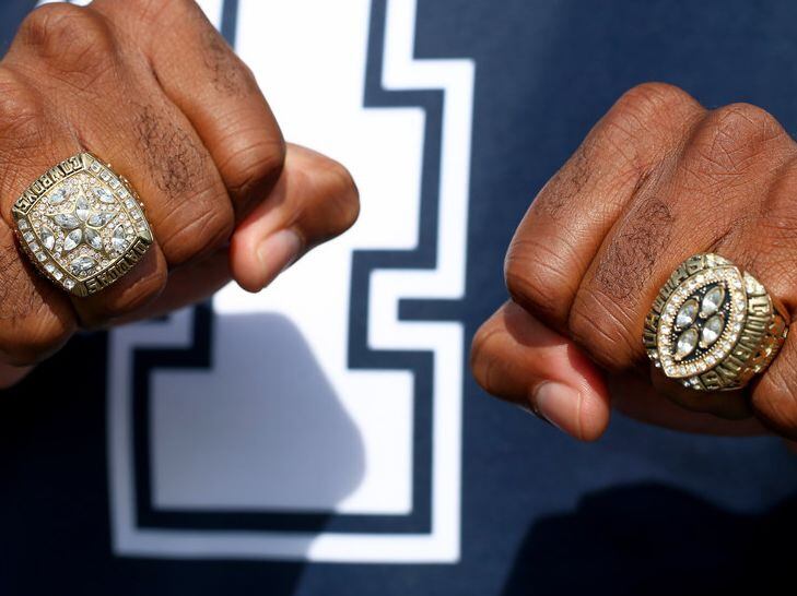 Los anillos de Super Bowl son muy codiciados por los coleccionistas deportivos.