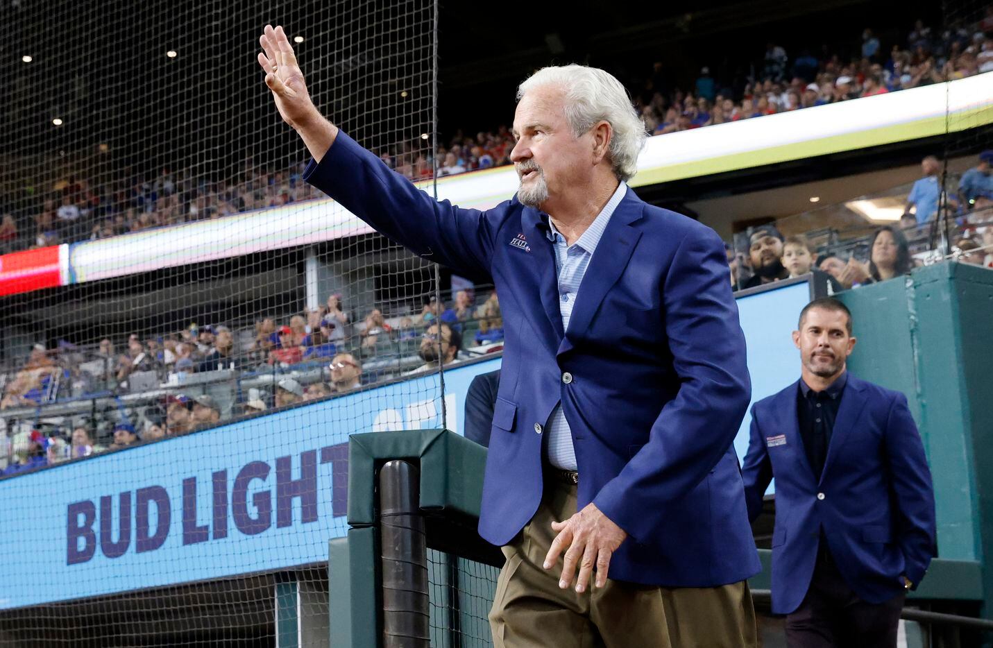 Texas Rangers Baseball Hall of Fame member Jim Sundberg waves to the crowd as he's introduced before the induction ceremony for Adrian Beltre and Chuck Morgan at Globe Life Field in Arlington, Saturday, August 14, 2021.(Tom Fox/The Dallas Morning News)