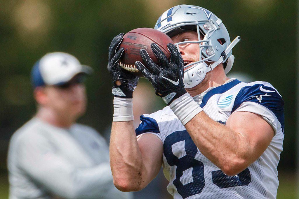 Dallas Cowboys tight end Blake Jarwin (89) catches a pass during the team's minicamp at The...
