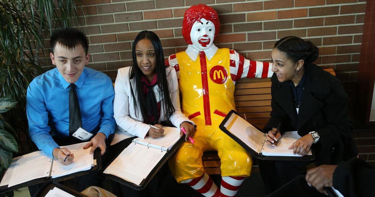 5day training course puts new McDonald’s managers to the test