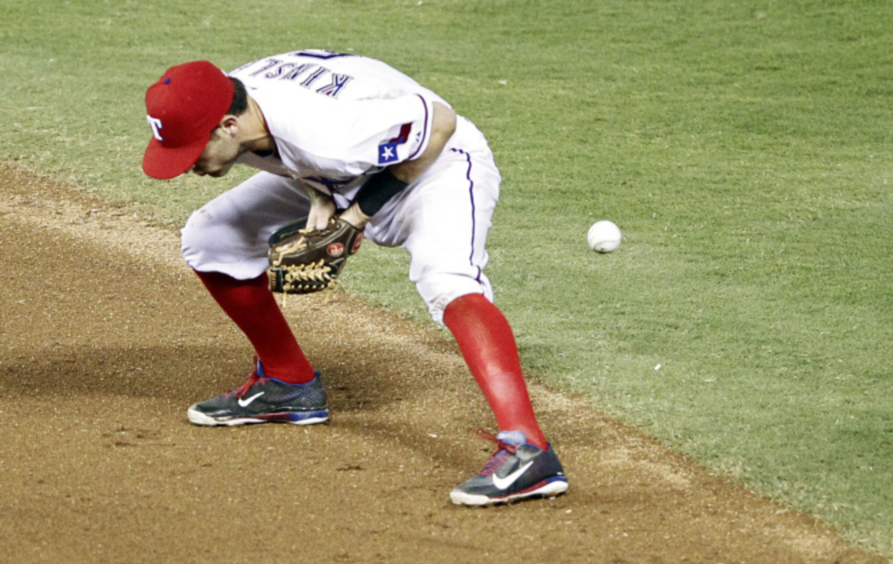 Rangers Hall of Famer Ian Kinsler to throw out first pitch ahead of ALCS  Game 3 vs. Astros