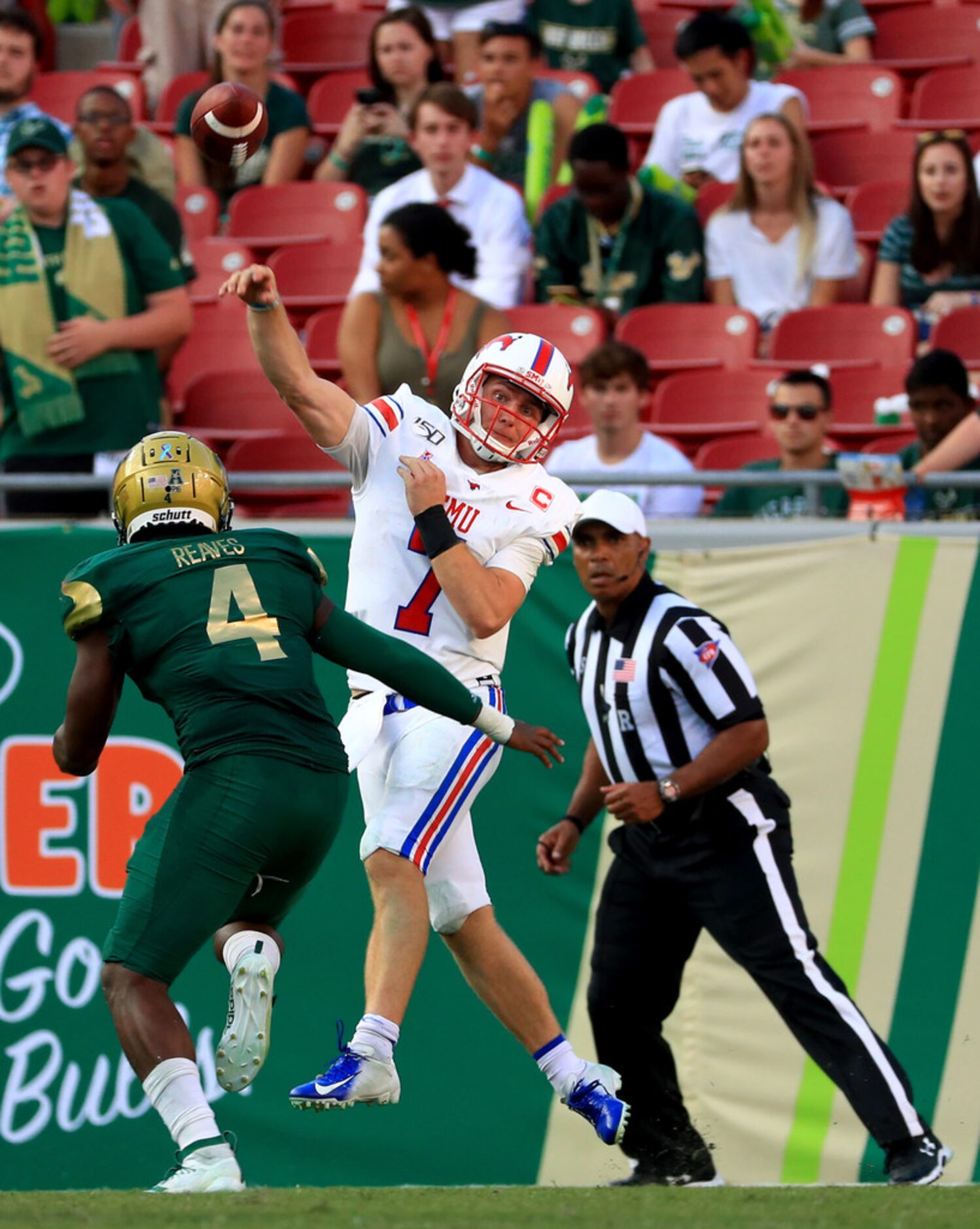 TAMPA, FLORIDA - SEPTEMBER 28: Shane Buechele #7 of the Southern Methodist Mustangs passes...