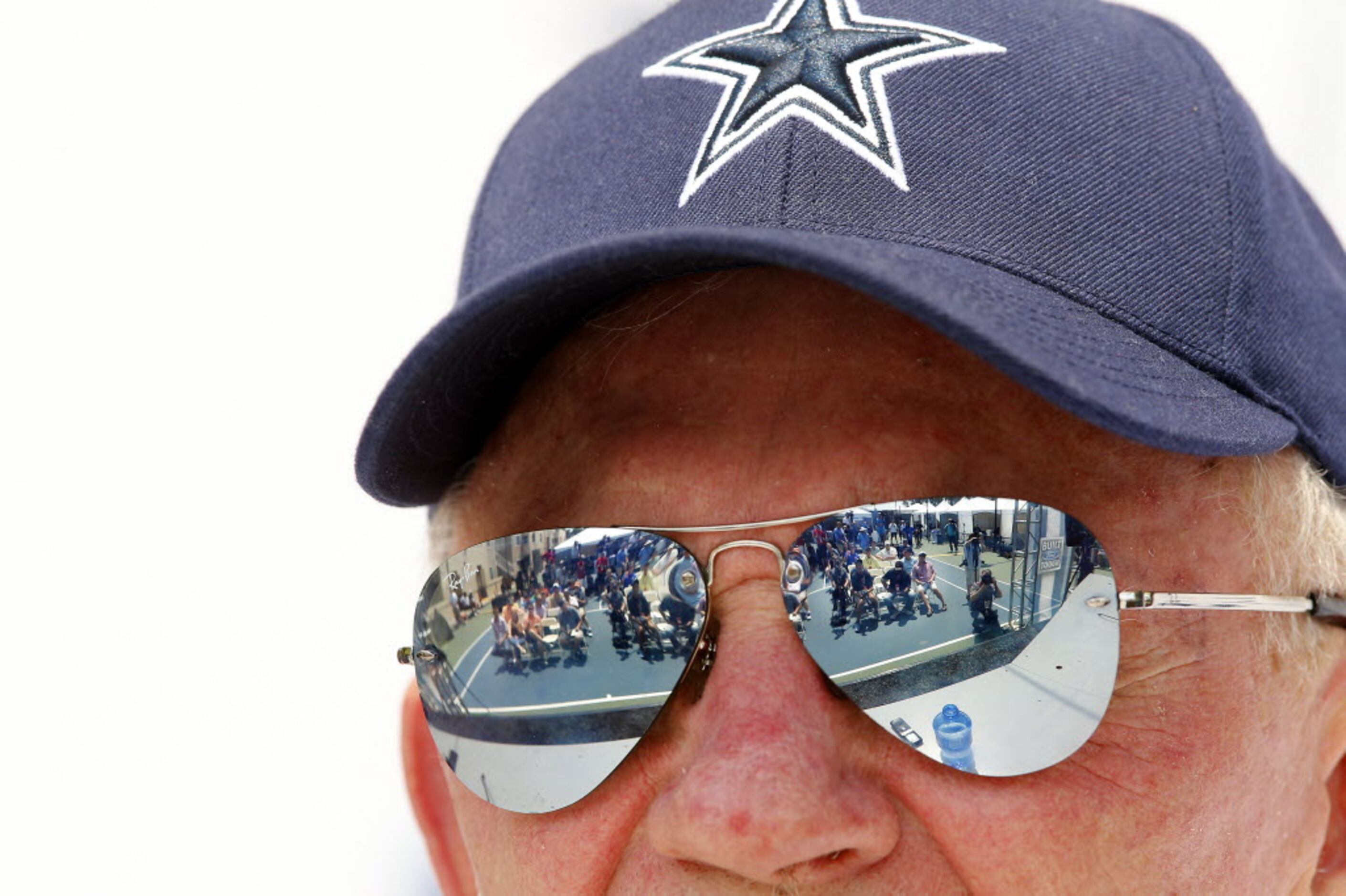 Drew Pearson criticizes Jerry Jones, calls for larger Ring of Honor - On3