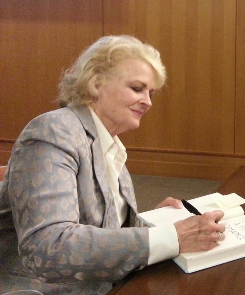  Candice Bergen signs books Wednesday at Arts & Letters Live in Dallas.