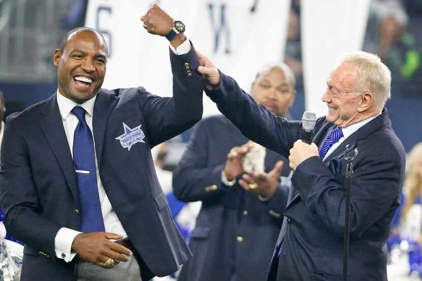 Former Cowboys safety Darren Woodson has signed off in the broadcasting booth to take a spot...