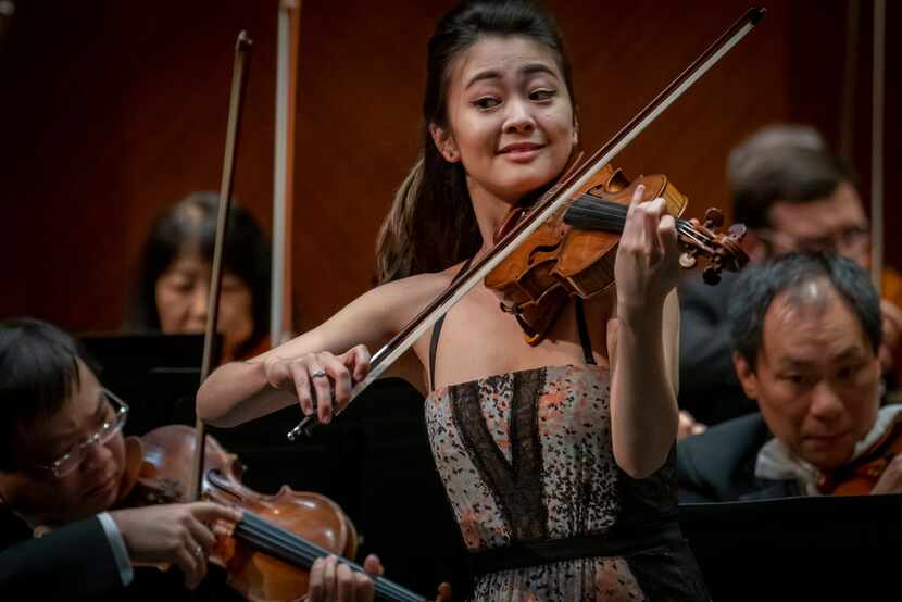 Violinist Simone Porter performs Bruch's Violin Concerto in G minor with the Fort Worth...