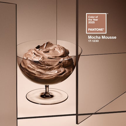 Photo of chocolate mousse in glassware