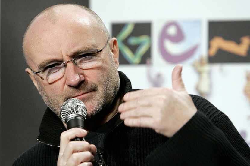 English pop singer Phil Collins in 2007