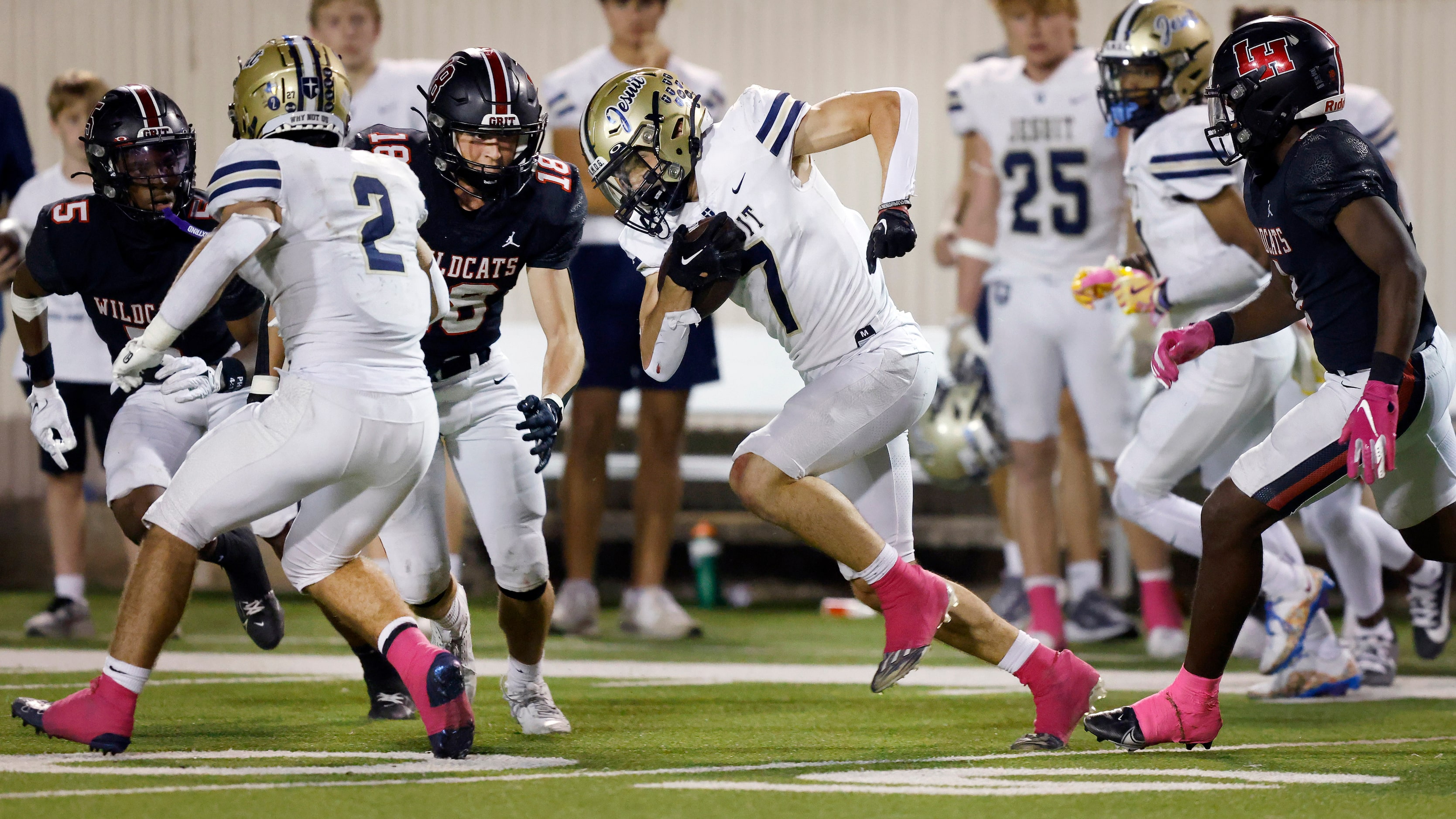 Jesuit Dallas wide receiver Jaeger Krauss (7) carries the ball following a second half catch...