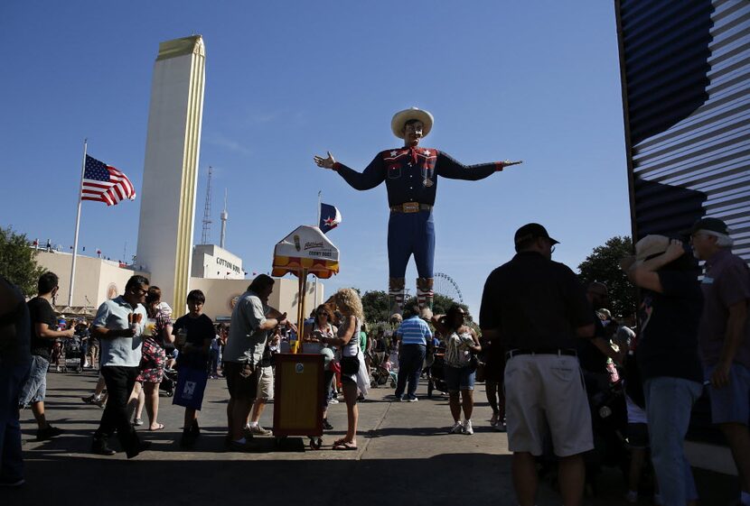 Fairgoers converge near Big Tex at last year's fair. (File Photo/Tom Fox) 