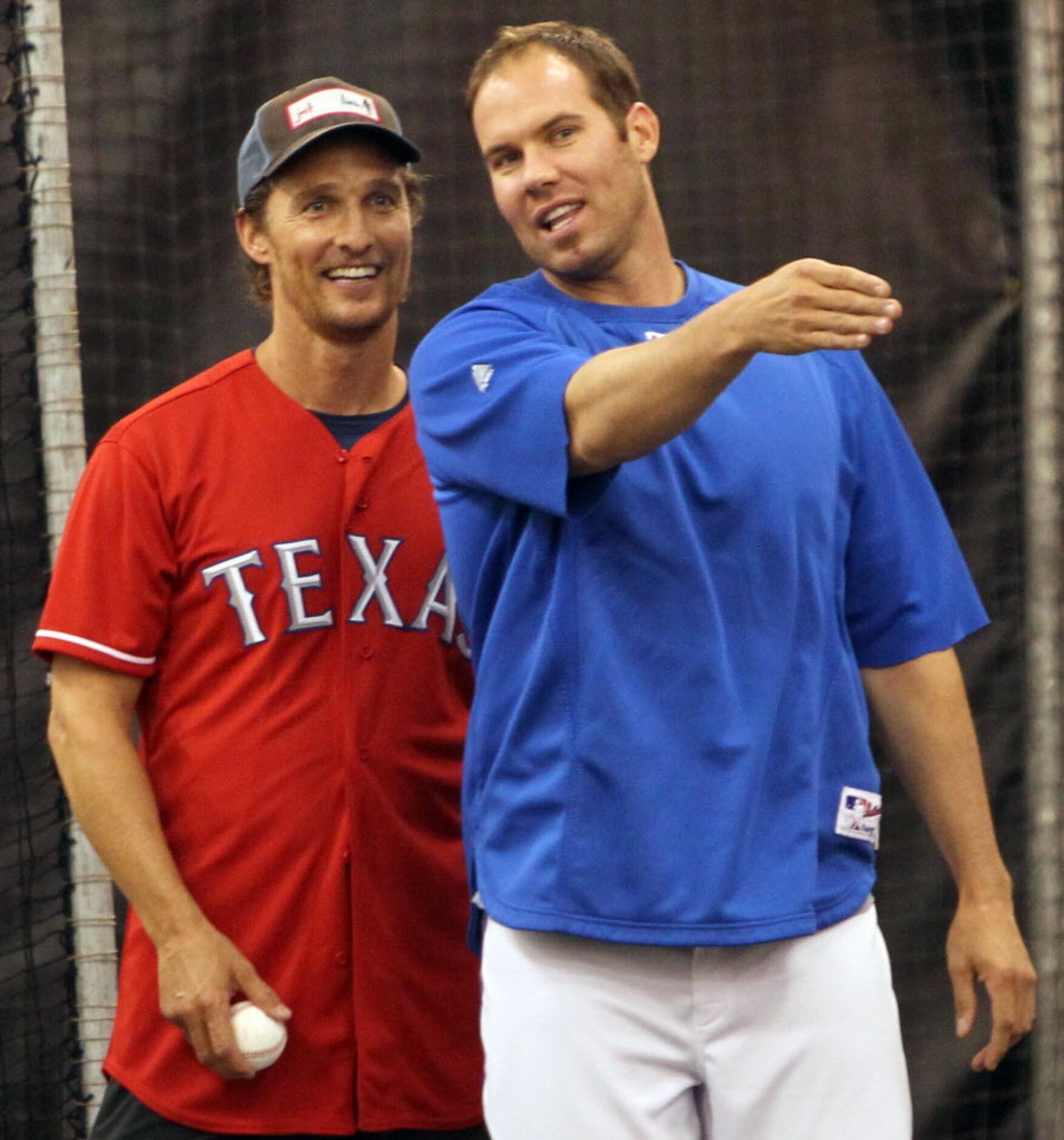 Celebs, former Astros throwing out first pitches before ALCS