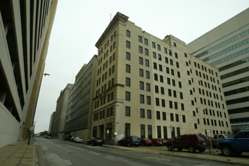The Thomas Building, built in the 1920s on Wood Street, met its demise.