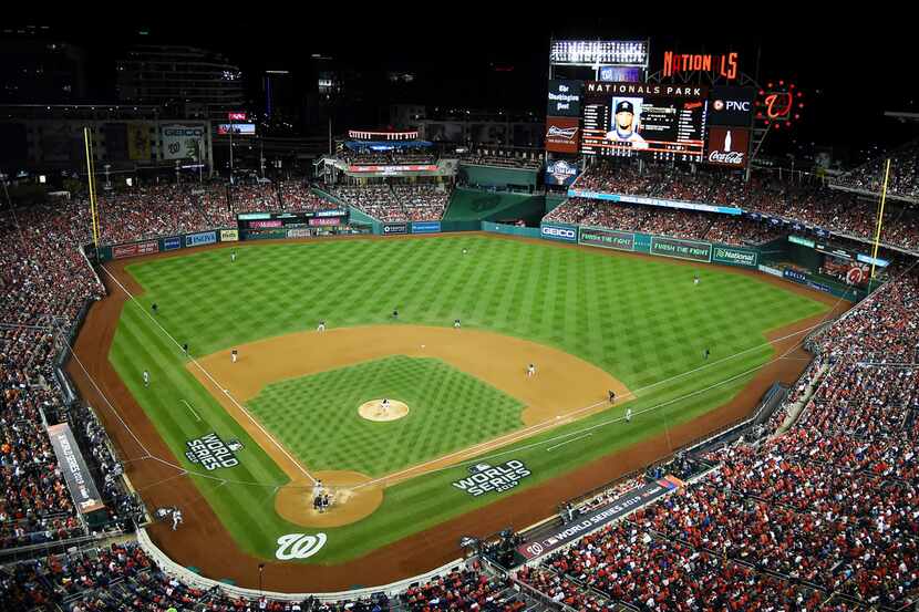 Vista general del partido entre los Astros de Houston vs  Washington Nationals.