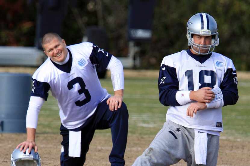 Dallas Cowboys back-up quarterbacks Jon Kitna (3) and Kyle Orton (18), stretching during...